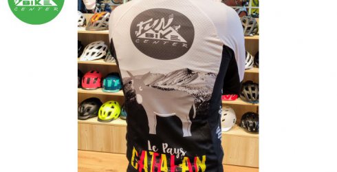 Les maillots, shorts et cuissards Route et VTT aux couleurs du pays catalan sont de retour en stock !