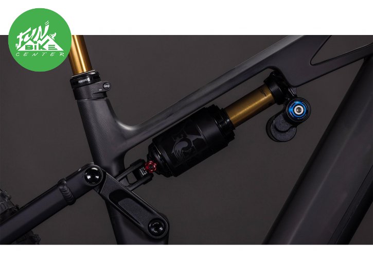 STEREO HYBRID ONE77 HPC AT