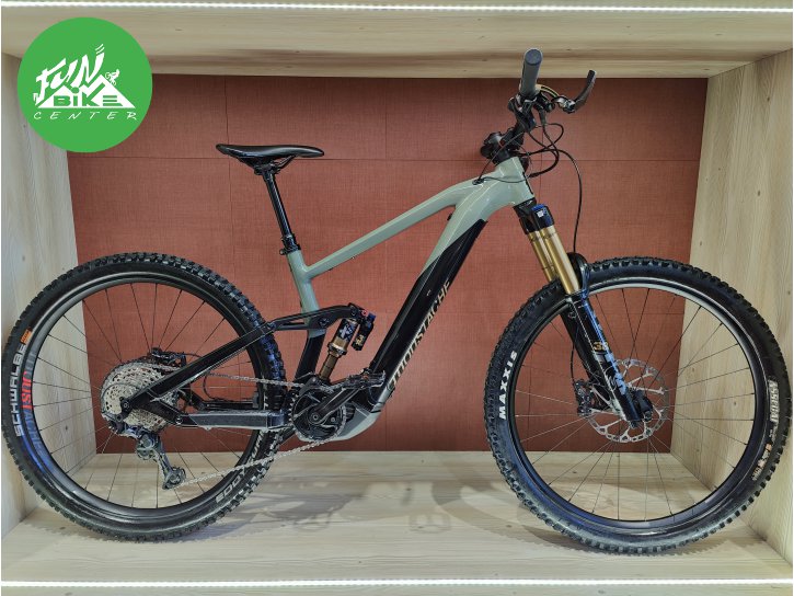 Moustache Game 9 2023 taille M