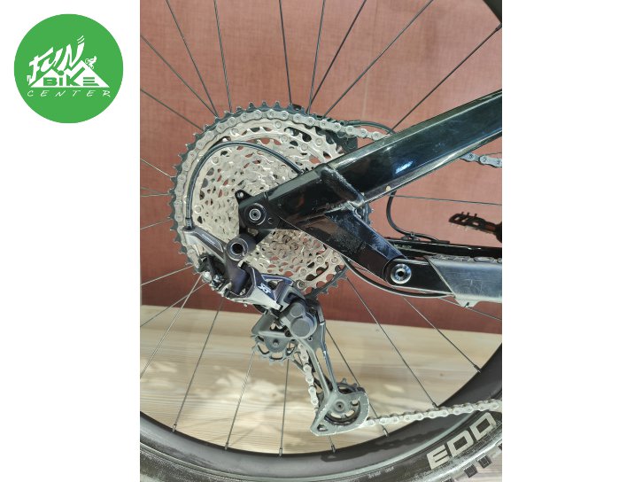 Moustache Game 9 2023 taille M