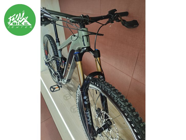 Moustache Game 9 2023 taille M