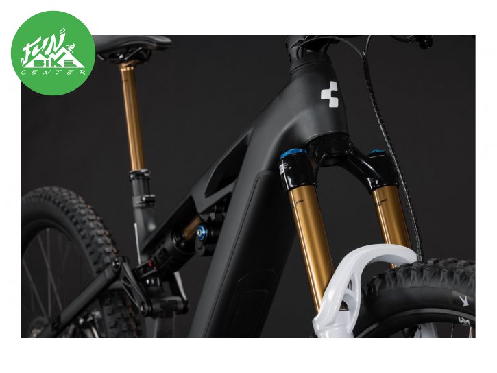 STEREO HYBRID ONE77 HPC AT